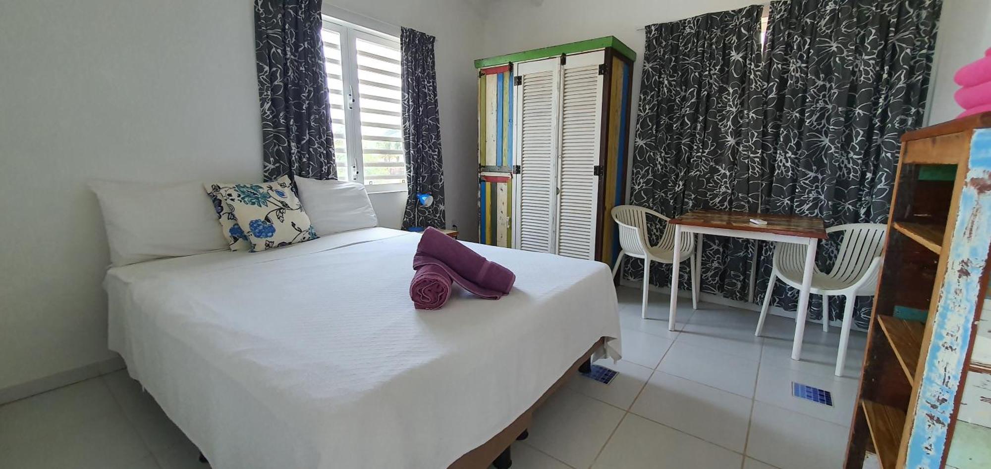Marazul Dive Resort. 3 Bedroom Seafront House. Dive, Snorkel, Enjoy Amazing Sunsets Westpunt Eksteriør bilde